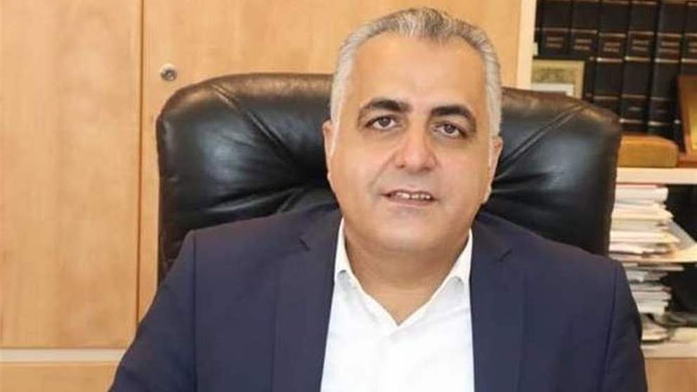 كركي يطعن بمرسوم تمديد براءات الذمّة لشركتي الاتصالات ويعيد التعاقد مع مستشفى المقاصد 