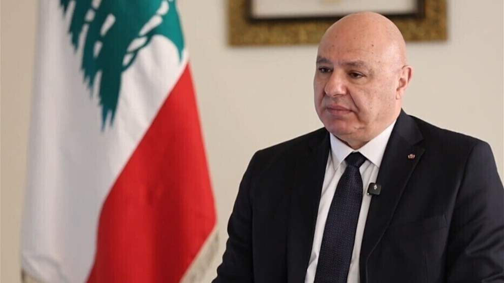 الرئيس عون.. بـ "سيارته" إلى الجنوب! 