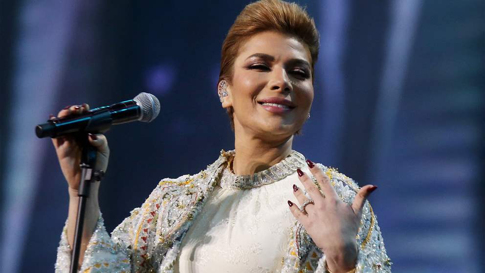 أول تعليق لـ اصالة نصري بعد تسريب صورة لها من دون مكياج 