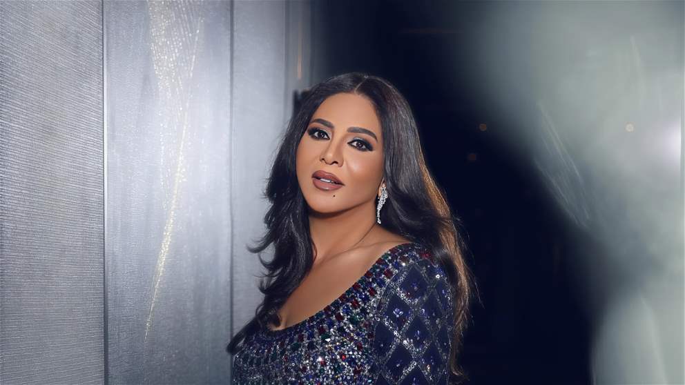 الفنانة نوال تحتفل بعيد ميلادها على المسرح والجمهور يفاجئها بهدية خاصة