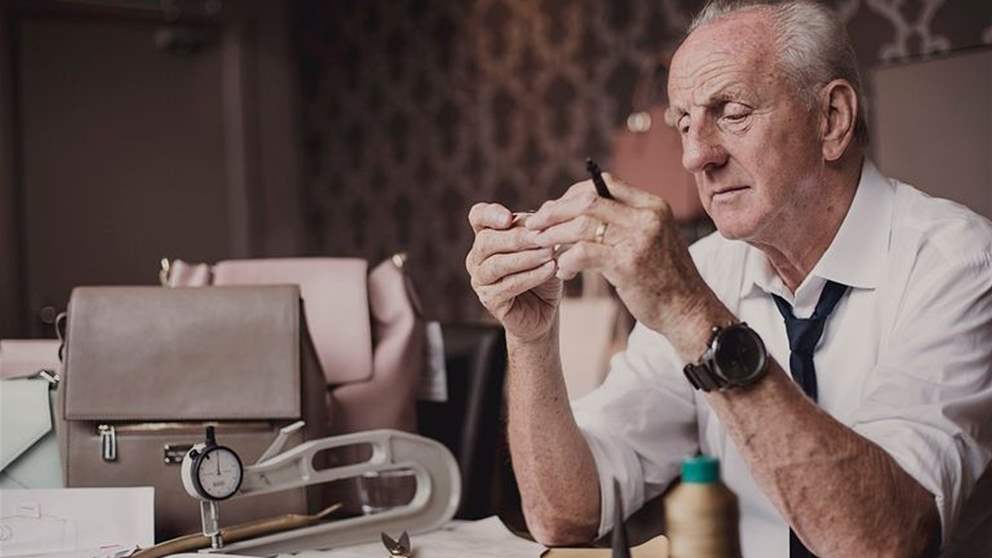 وفاة مصمم الأميرة ديانا بول كوستيلو عن 80 عاماً