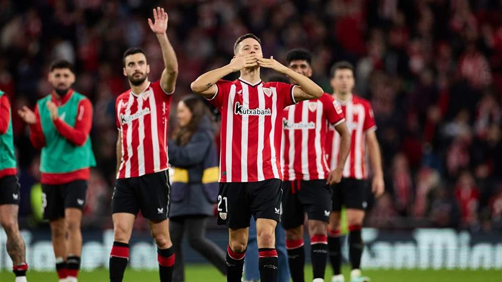 فيديو – لاعِبو أتلتيك بيلباو يتقاذفون كرات الثلج في براغ