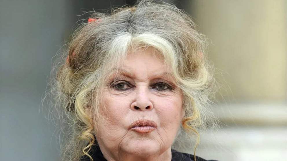 بريجيت باردو تُنقل للمستشفى مجددًا بسبب مرض غامض يثير قلق الجمهور