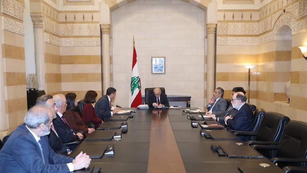 "خارطة لتطوير العمل بالمرفأ".. على طاولة رئيس الحكومة 