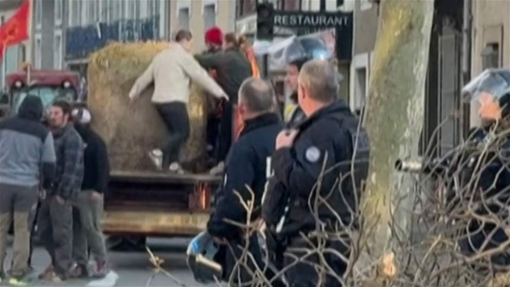 أحتجاجات من نوع آخر.. والسبب "البقر" (فيديو)