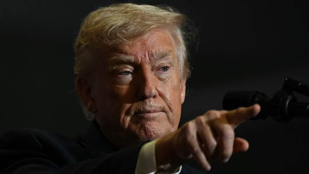 أول تعليق لترامب بعد الضربات على "داعش"  