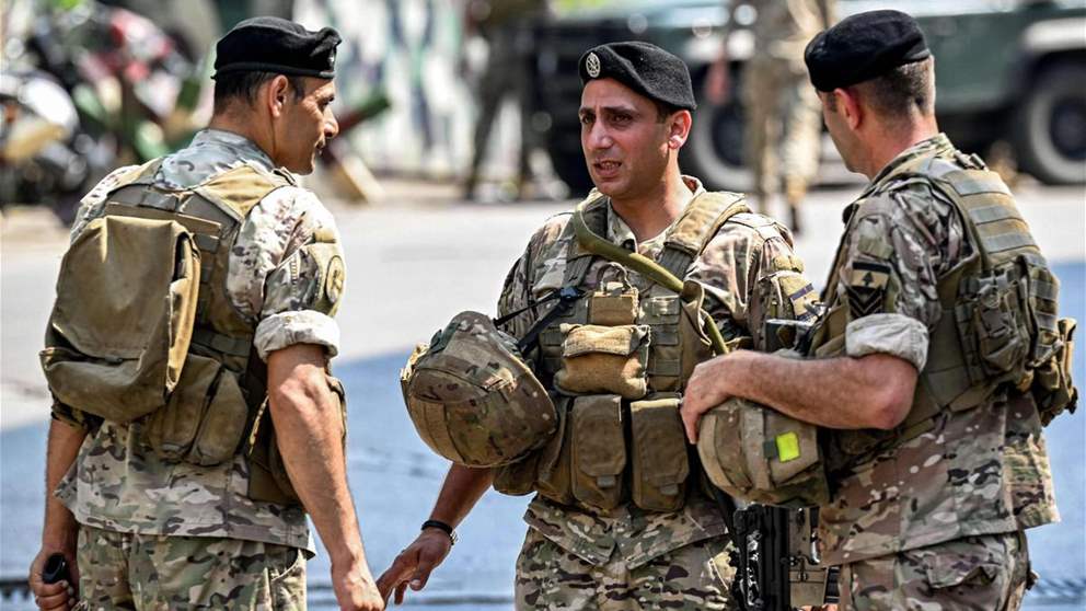 في بعلبك.. أسلحة مخّزنة داخل شقة والجيش يداهم (صورة)