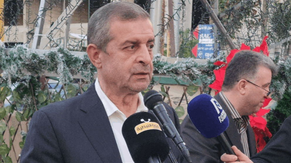 النبطية تضيء شجرة الميلاد..وقبيسي: شعارات داخلية تخدم إسرائيل