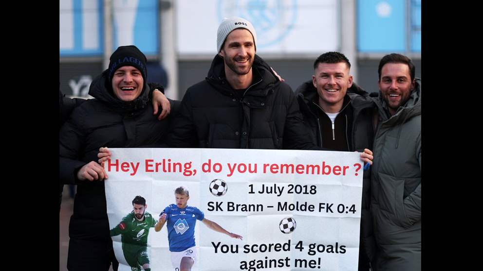 لاعب يستعيد الذكريات بابتسامة "هالاند سجل ضدي 4 أهداف وأريد قميصه" 