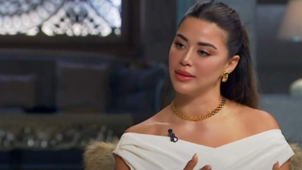 لحظة إنسانية.. يارا السكري تحتضن ليلى قبل آخر جرعة كيماوي