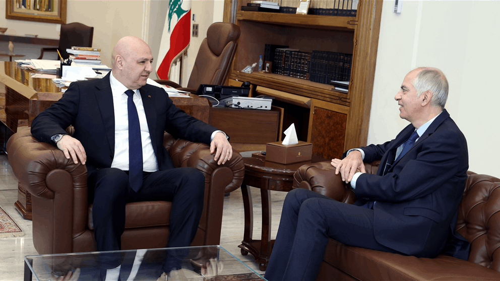 دعم الجيش اللبناني.. لقاء بين عون والسفير الفرنسي في بعبدا