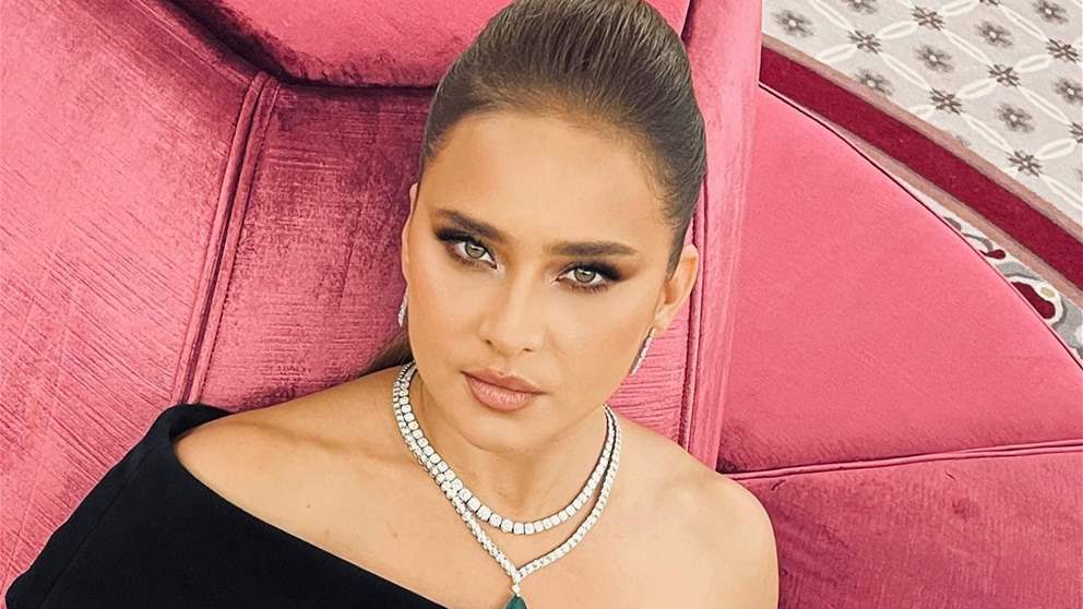 بعد طلاقه من داليا مصطفى.. أخبار عن زواج شريف سلامة ونيللي كريم تثير الجدل وهي ترد 