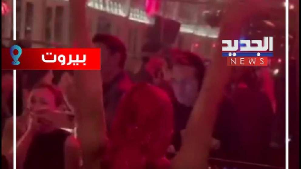 في الأشرفية.. "رقصت عارية" فأُقفل المطعم (فيديو)