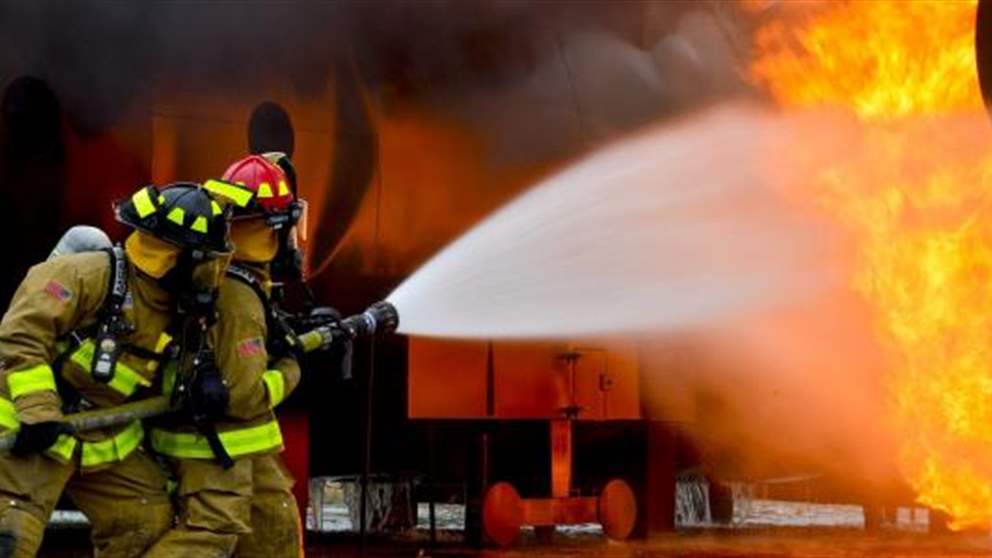 في حلبا.. حريق مأساوي يودي بحياة مواطن (صور)