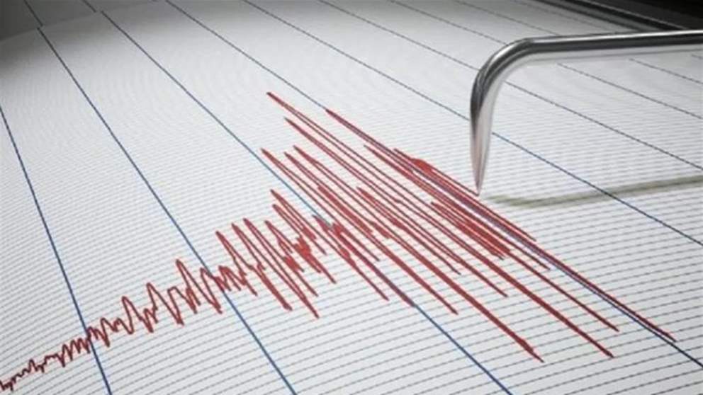 هزات ارضية ضربت بحر لبنان ليلًا.. التفاصيل مع مراسل الجديد