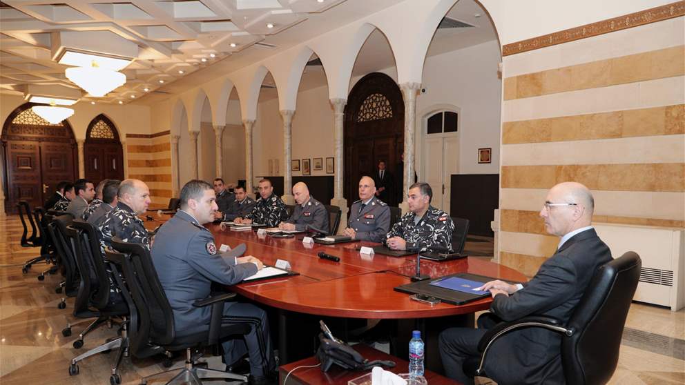 عن الدراجات والفاليه والسير.. اجتماع هام في الداخلية