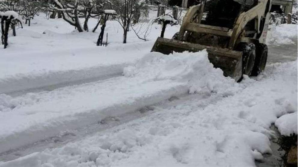 اليكم الطرقات المقطوعة بسبب تراكم الثلوج