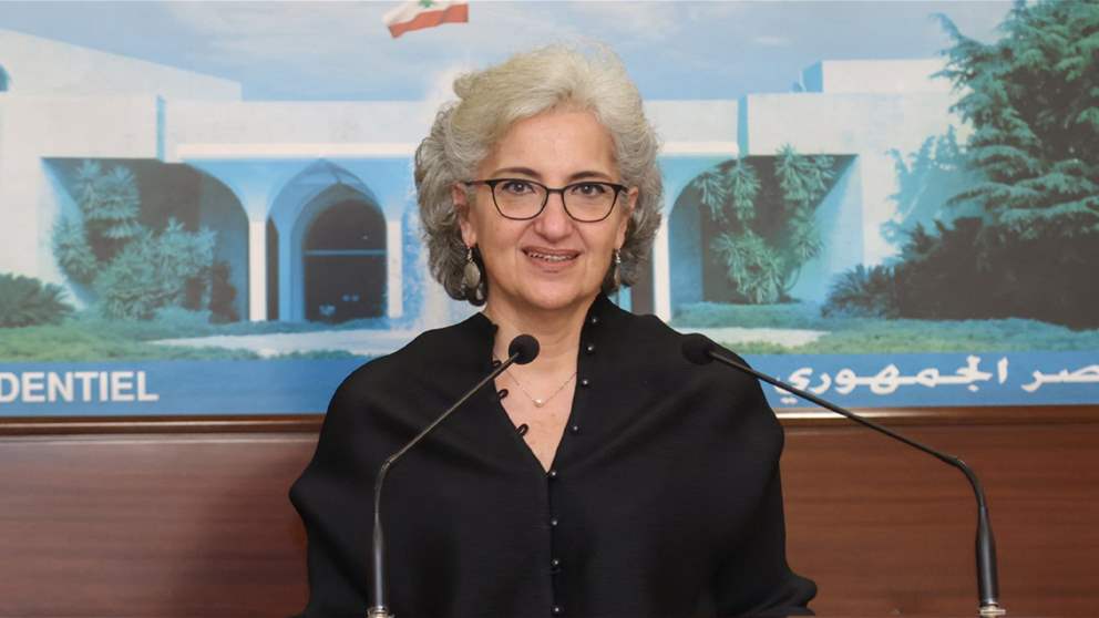 بعد قصف مبنى قريب من مدرسة.. وزيرة التربية تستنكر