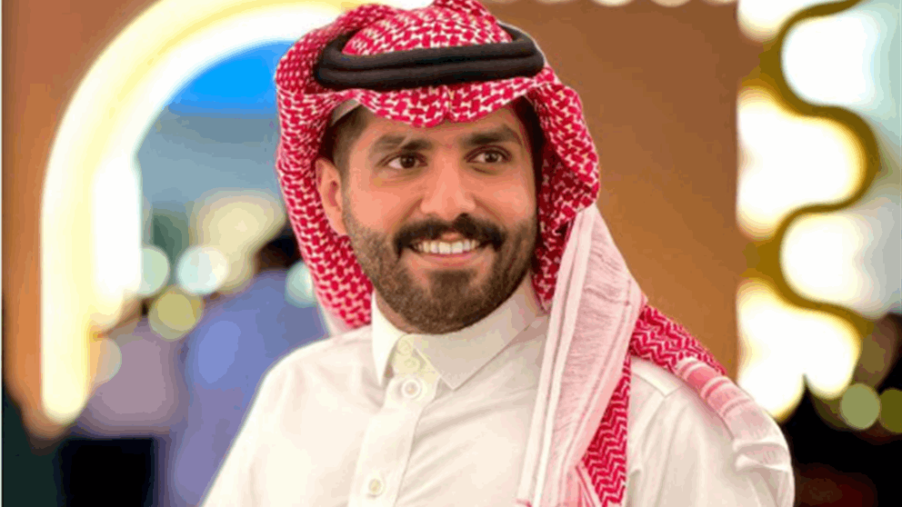 المؤثر السعودي عبدالله الودعاني يرزق بمولوده الأول من زوجته التي تصغره بـ 9 سنوات 