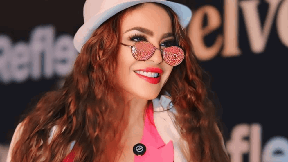 دوللي شاهين تنعى والدتها وتطلب الدعاء لها بالرحمة