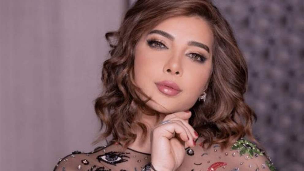 بكاء اصالة لحظة تكريم الفن السوري على مسرح جوي اووردز 