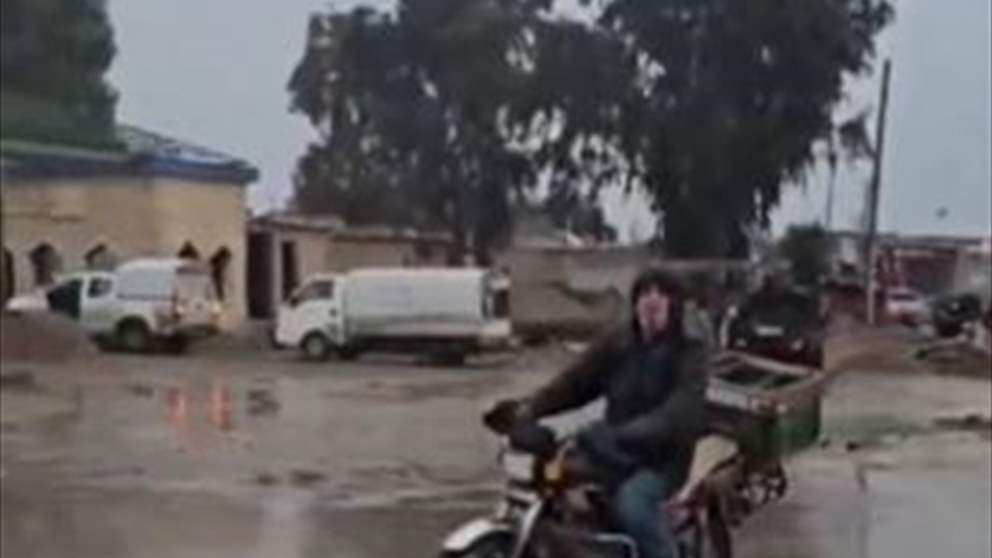 فرحة مسن سوري بعد تحرير المنطقة - شاهد الفيديو