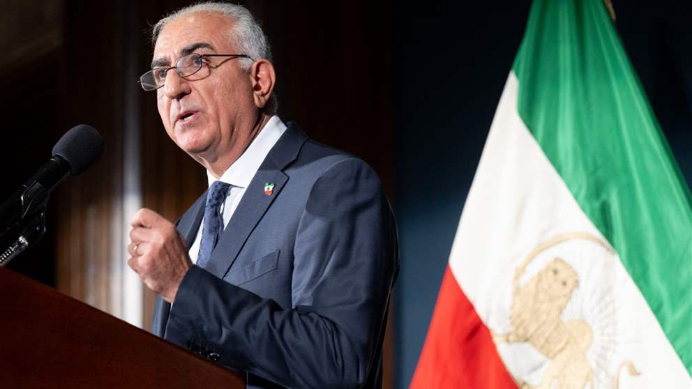 عند الاحتجاجات يظهر.. بهلوي ابن الشاه (فيديو)