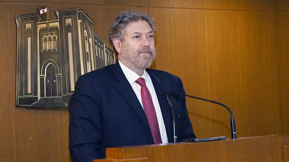 افرام يطلق سبعة مشاريع قوانين تكريساً لشعار "الإنسان أوّلاً"