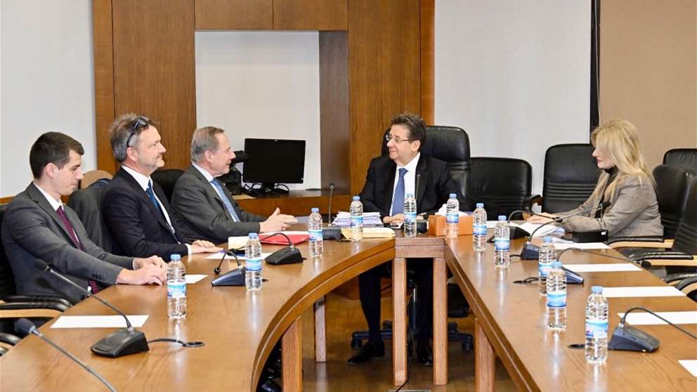 كنعان بحث الاصلاحات المالية مع موفد ماكرون وأكد حق المودعين في استرداد جنى عمرهم