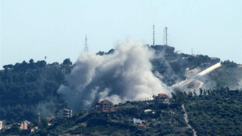 تطاير أحجار يصيب صحافيين قرب غارة قناريت