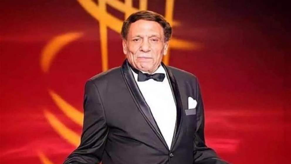 حقيقة نقل عادل امام إلى المستشفى… نقيب الممثلين يحسم الجدل