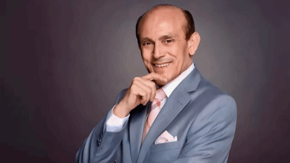 نقل الفنان محمد صبحي إلى المستشفى إثر أزمة قلبية مفاجئة