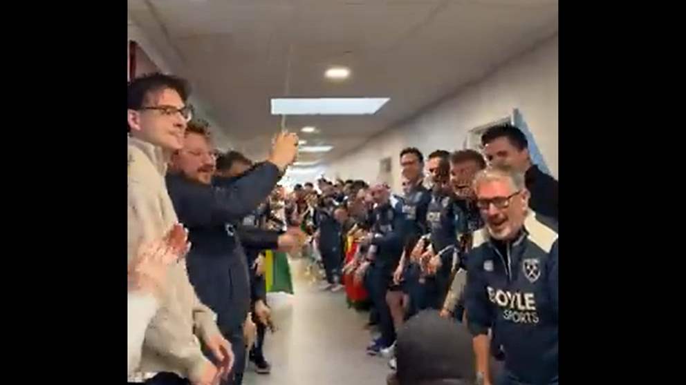 فيديو - ممر شرفيّ في استقبال ضيوف في وست هام