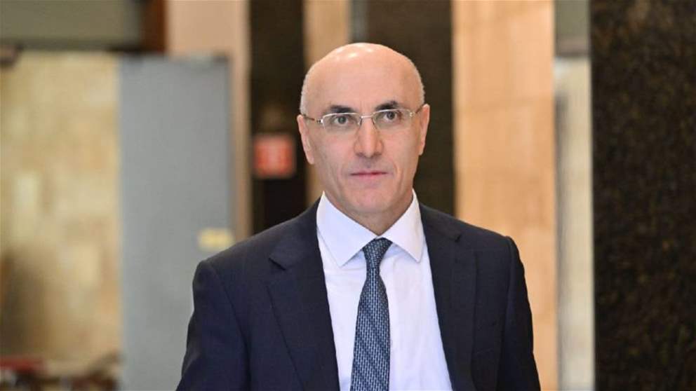 وزير الداخلية يتفقد عملية رفع الأنقاض في طرابلس