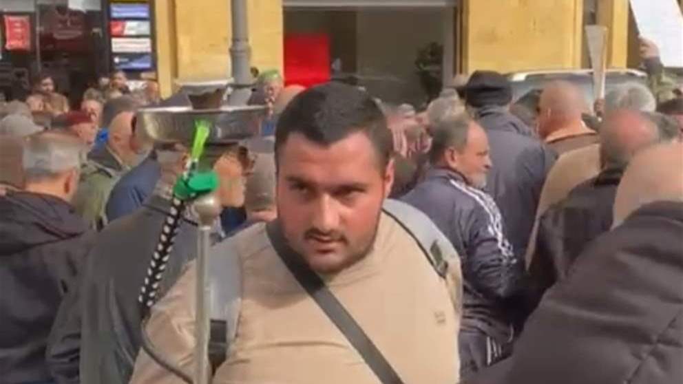 احتجاجات و"أرجيلة" (فيديو)