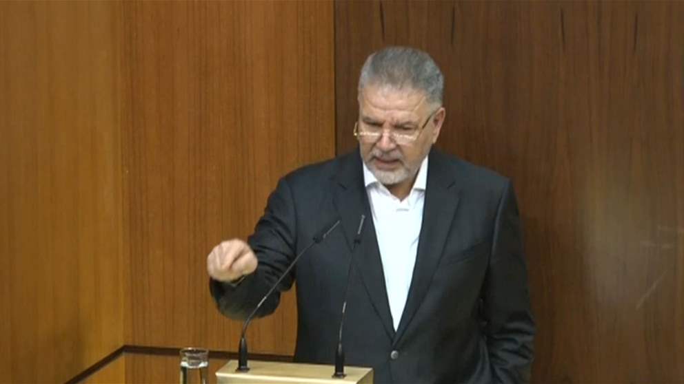 "خنق البيئة".. فياض يتهم 3 مسؤولين - شاهد الفيديو