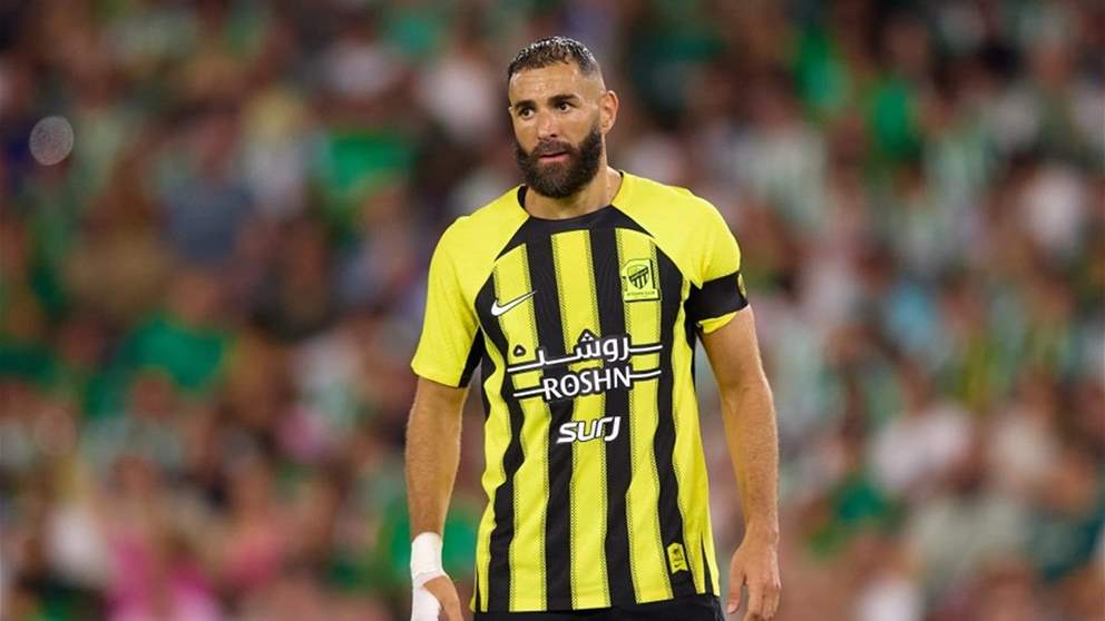 "انتقام" بنزيما .. النجم الفرنسي يقترب من الهلال