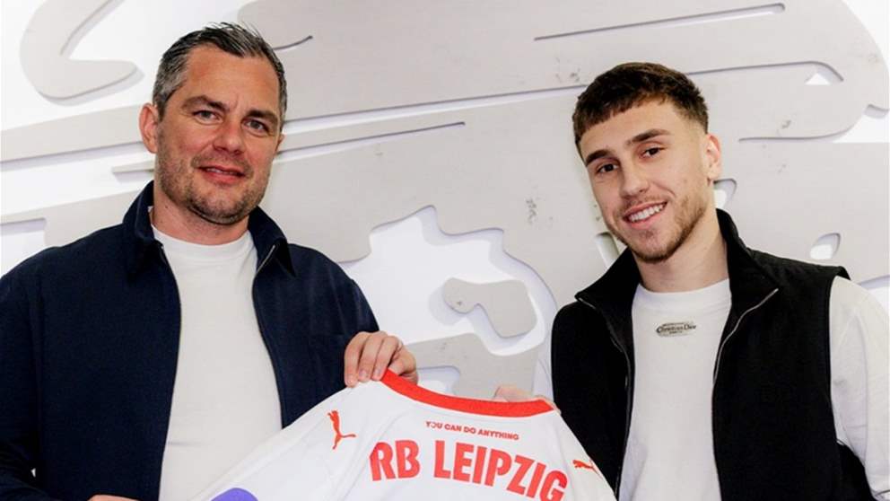 قاد سيارته 11 ساعة ليوقّع مع لايبزيج