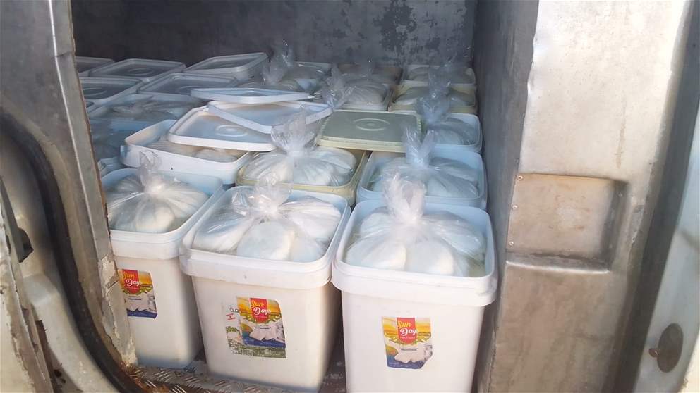 في البقاع.. الجيش يضبط شحنة من الجبنة الفاسدة