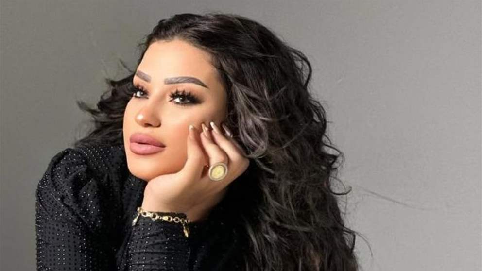 إيقاف دنيا الألفي عن الغناء بعد تراشق وبصق أمام الجمهور 