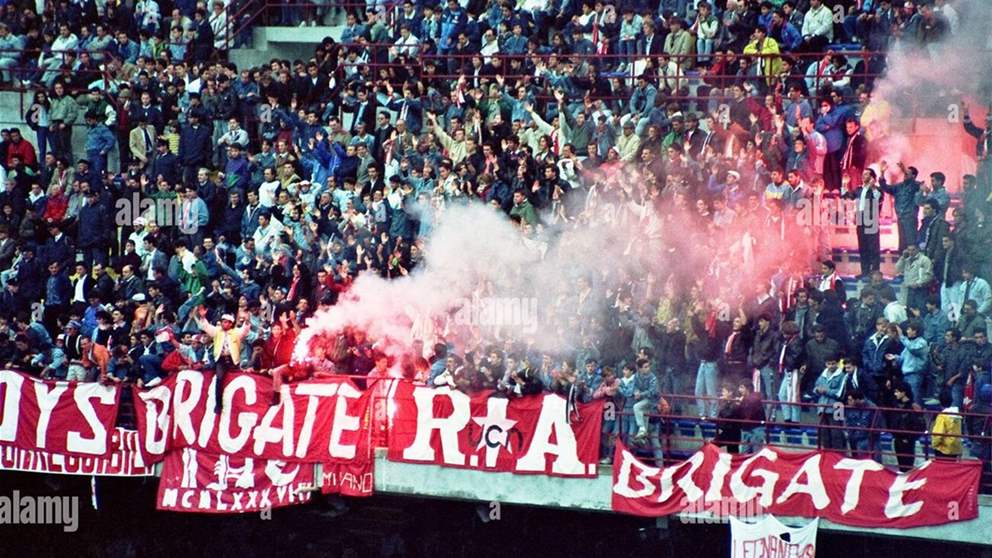 فيديو - غضب جماهير باري يتصاعد الى محاولة اصطياد الرئيس