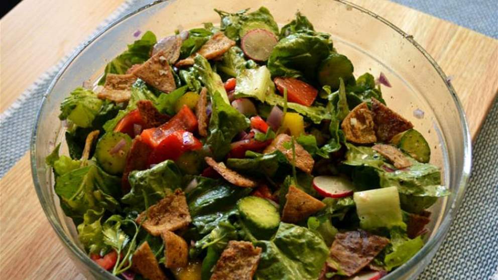 طبق الفتوش في رمضان 2026… كم أصبح سعره؟