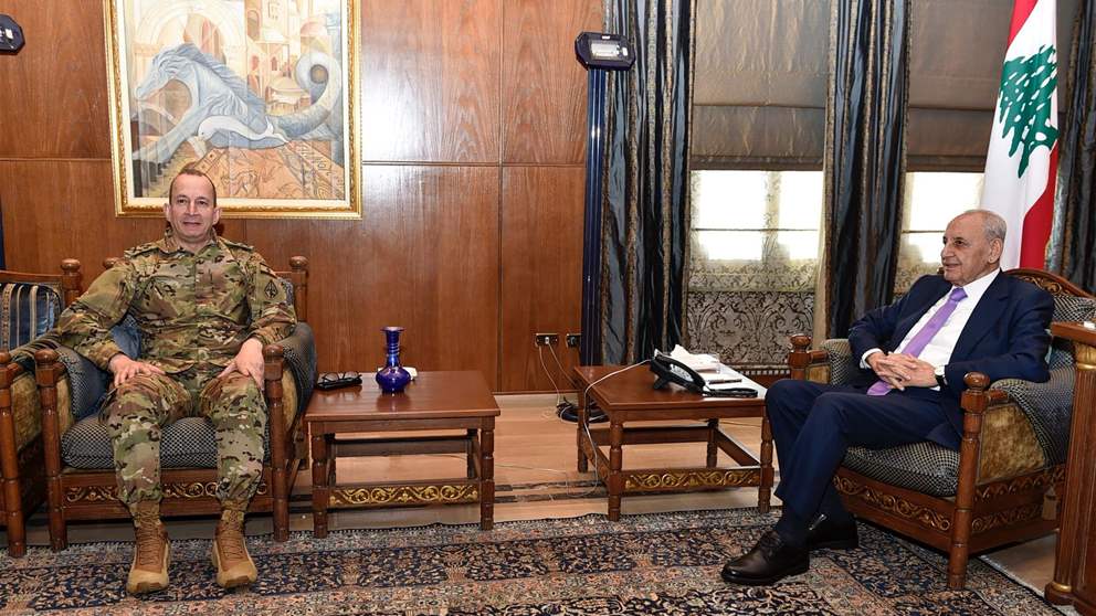 قائد الجيش زار بري.. ماذا دار بينهما؟