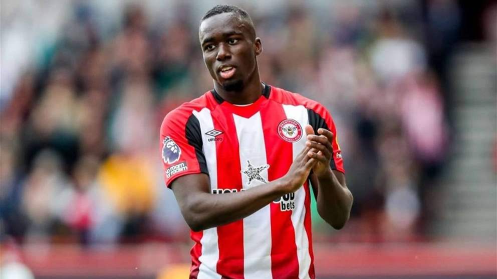 فيديو – النجم الإيطالي كشف عن جنس مولوده بطريقة مبتكرة