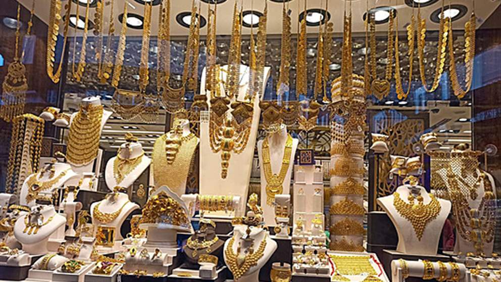 في زحلة.. سرقة "على عينك يا تاجر" (فيديو)