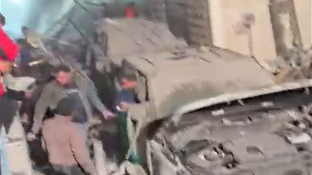 بالفيديو - مشاهد للدمار الذي خلفته الغارة على بلدة بدنايل