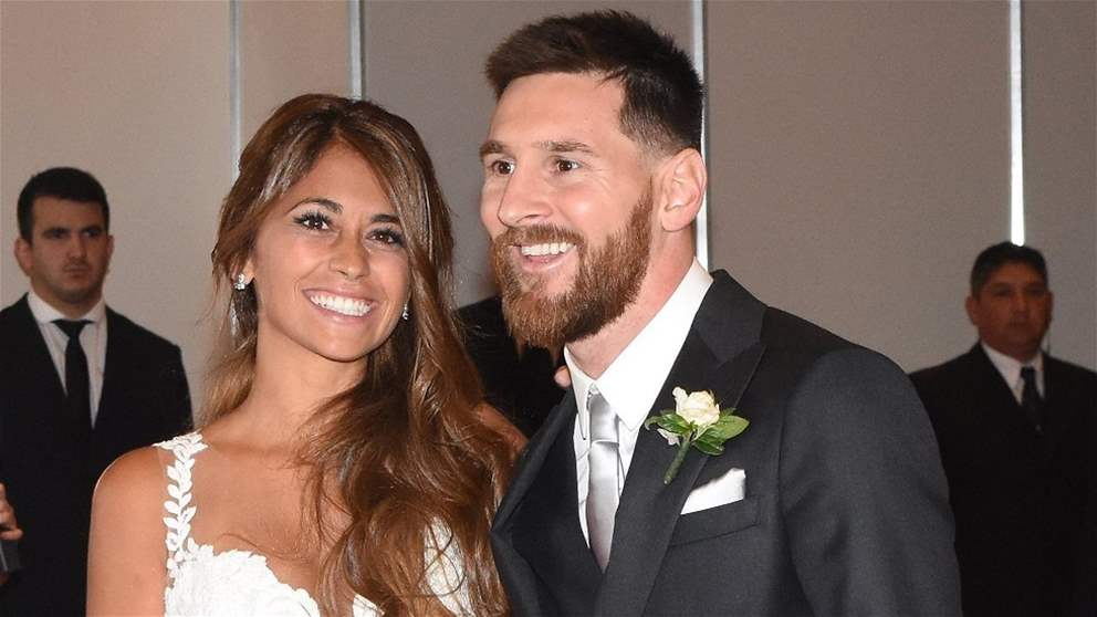 حقيقة توتر علاقة ليونيل ميسي بزوجته أنتونيلا روكوزو