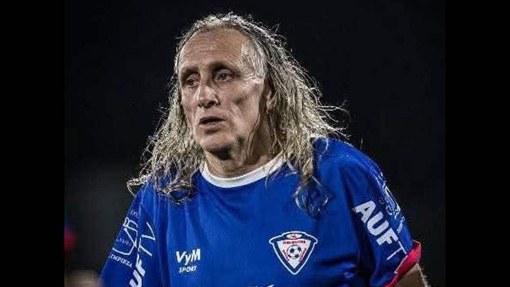 أكبر اللاعبين سنًا: كارمونا يلعب في عمر 63