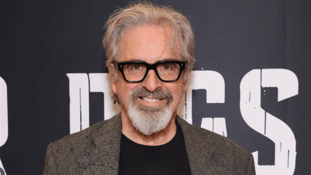 رحيل روبرت كارادين بسبب اضطراب ثنائي القطب 