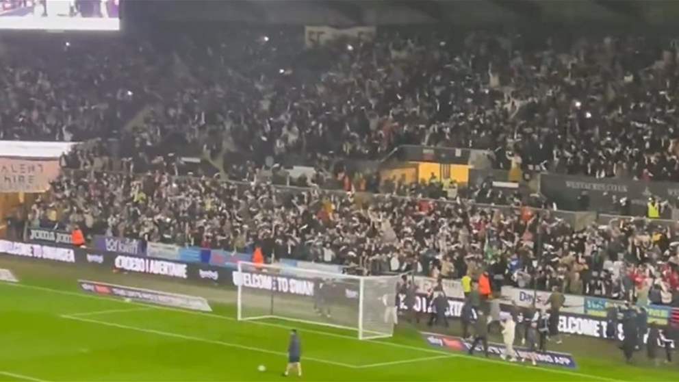 فيديو - سنوب دوغ يشعل مدرجات سوانزي سيتي 